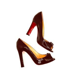 Christian Louboutin Burgundy patent Leather Peep toe Pump sz IT 38.5